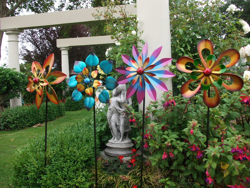 mini daisy set of 4 wind sculpture